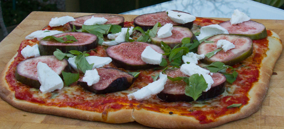 goats-cheese-and-marinated-fig-pizza